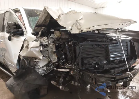 2016 Cadillac Escalade Esv Platinum z USA, uszkodzony, nr VIN 1GYS4KKJ8GR276103